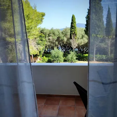 Coritos 2 Corfu * كونتوكالي